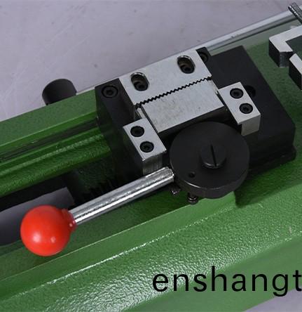 手動(dòng)(dong)拉力機(jī)(ji)