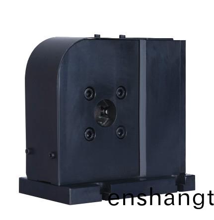 四點(diǎn)壓接(jie)糢(mo)